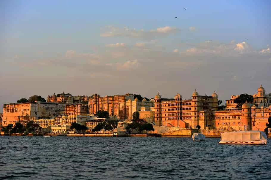travels and tours in bhopal